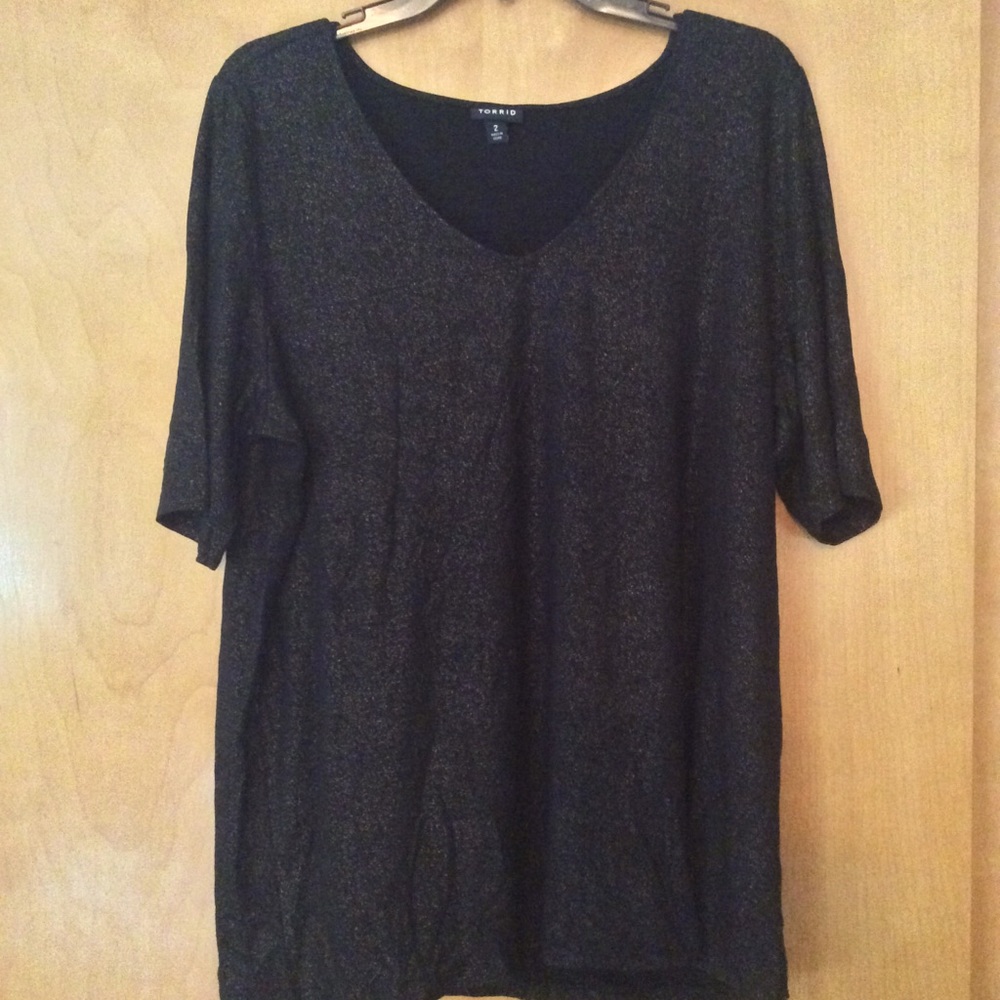 Torrid Black T-shirt with gold sparkle.